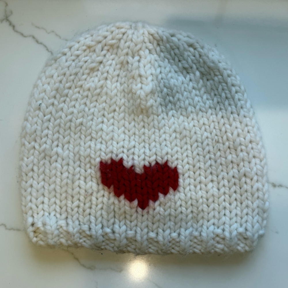 GOGO White Knit Beanie with Red Heart